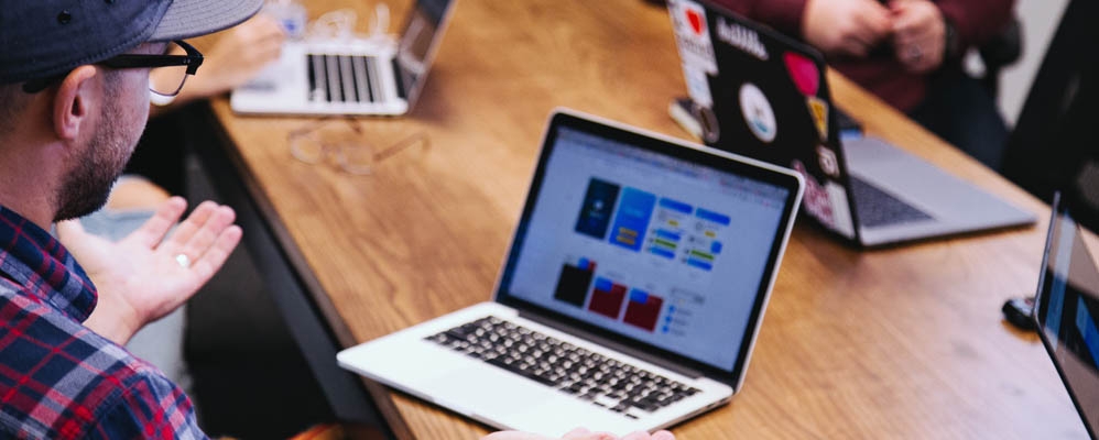 Bosser avec les startups en tant que chef de projet digital